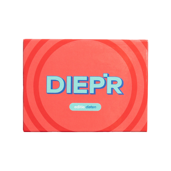Wil jij je date op een originele manier beter leren kennen? Speel dan de date editie van DIEP'R. Een spel boordevol vragen om te ontdekken hoe jullie in het leven staan. Met drie categorieën, van diep, dieper to diepst, bepaal je zelf hoe diep je gaat. Er is geen goed of fout.